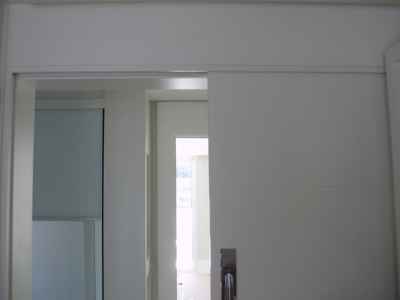 GUIDO PORTAS - Colocação, pintura e reforma de portas em Curitiba